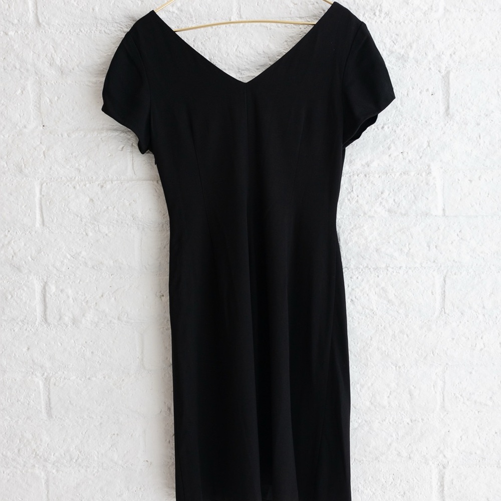 Banana Republic Black Pleated Fitted Dress - Size 12 - Picture 6 of 7